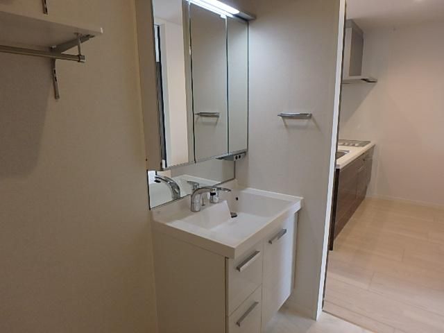 �y���ʏ��z�@