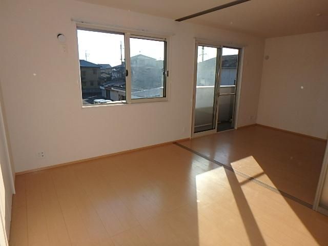 �y�Q���z�@