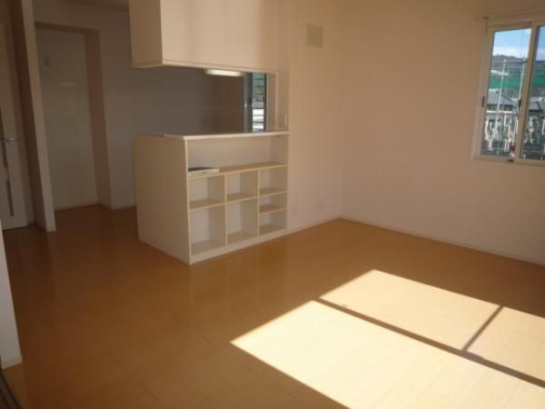 �y�����E���r���O�z�@