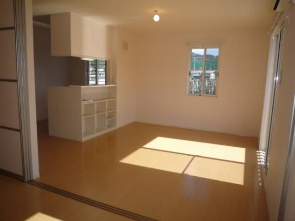 �y�����E���r���O�z�@