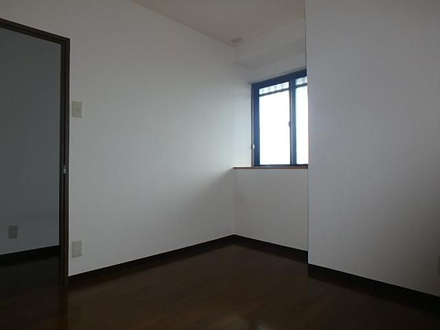 �y�����E���r���O�z�@