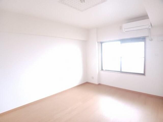 �y���̑������E�X�y�[�X�z�@