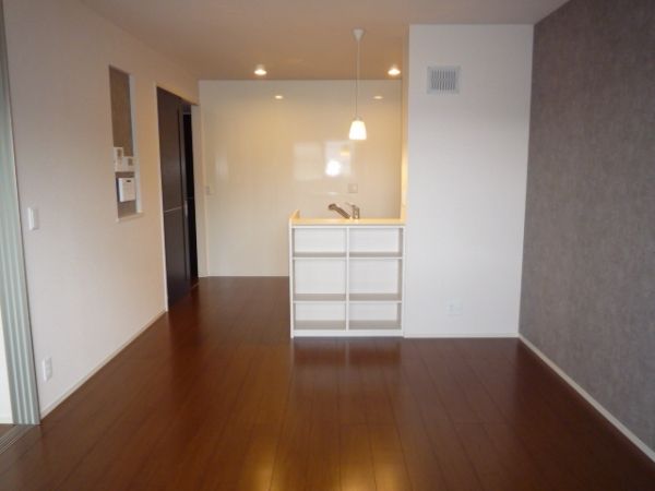 �y���ԁE���r���O�z�@