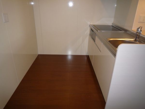 �y�L�b�`���z�@