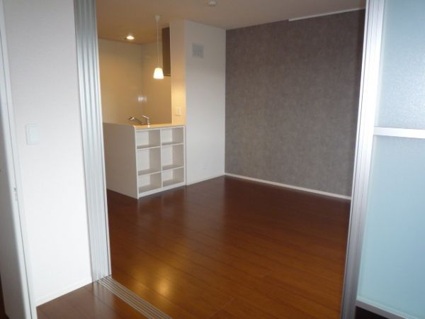 �y�����E���r���O�z�@