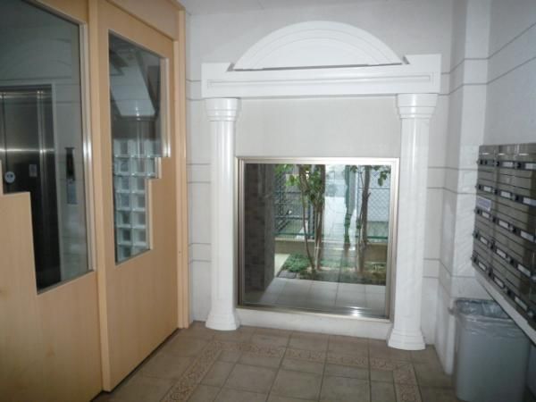 �y�G���g�����X�z�@