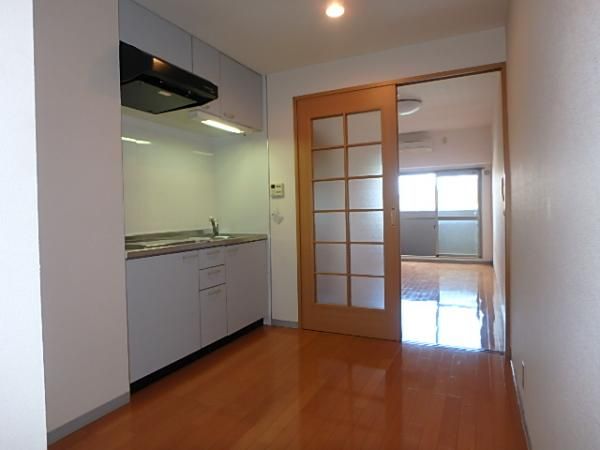 �y���̑������E�X�y�[�X�z�@