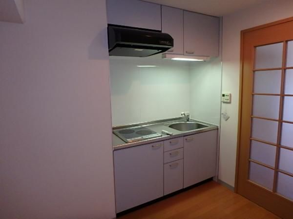 �y�L�b�`���z�@