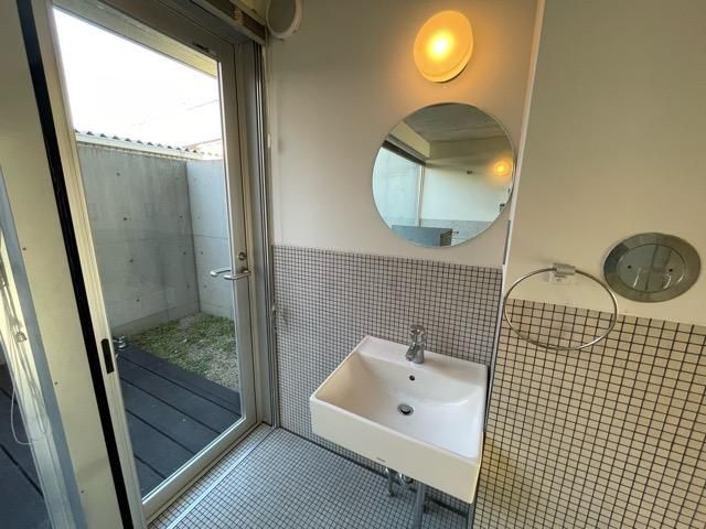 �y���ʏ��z�@