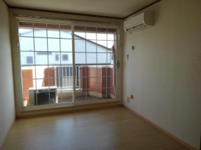 �y���ԁE���r���O�z�@