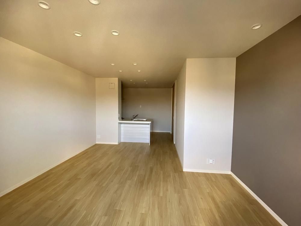 �y���ԁE���r���O�z�@