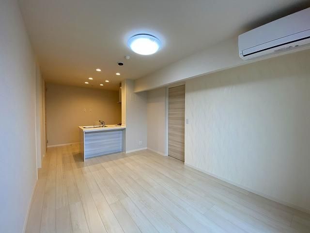 �y���ԁE���r���O�z�@