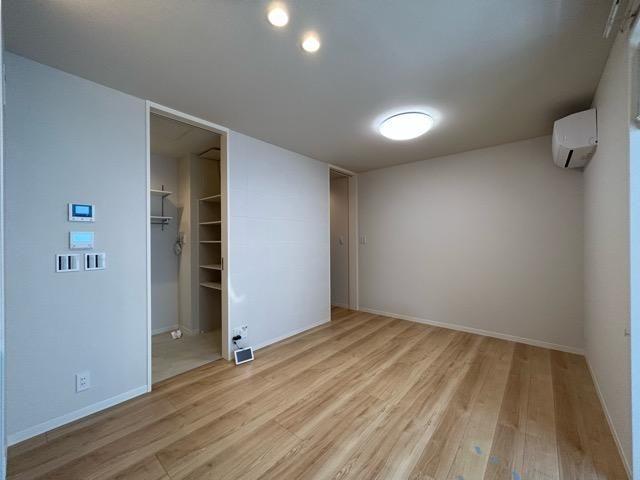 �y���̑������E�X�y�[�X�z�@