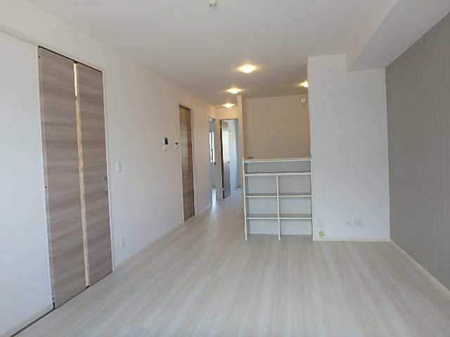 �y���ԁE���r���O�z�@