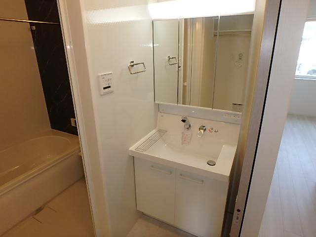 �y���ʏ��z�@