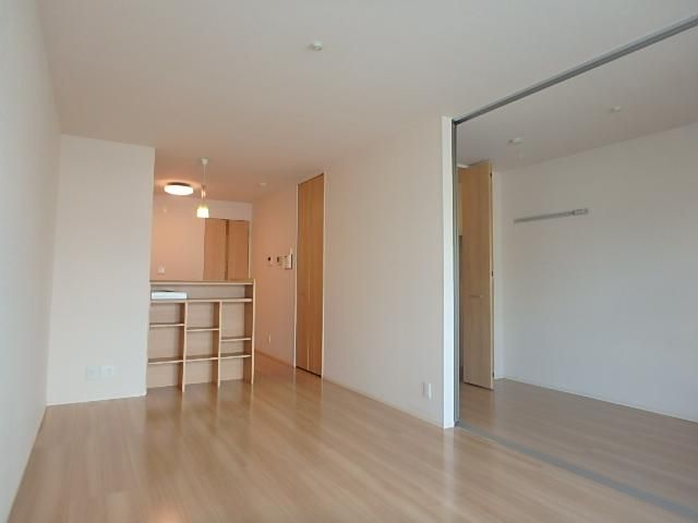 �y���ԁE���r���O�z�@