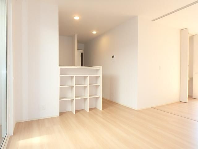 �y�����E���r���O�z�@