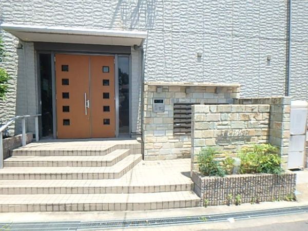 �y�G���g�����X�z�@