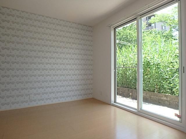 �y�����E���r���O�z�@