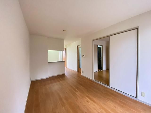 �y���ԁE���r���O�z�@