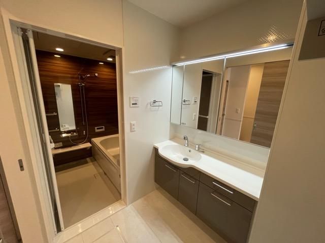 �y���ʏ��z�@