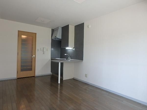 �y�����E���r���O�z�@