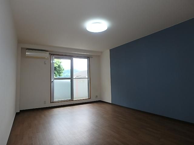 �y���̑������E�X�y�[�X�z�@