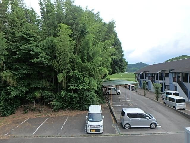 �y���]�z�@