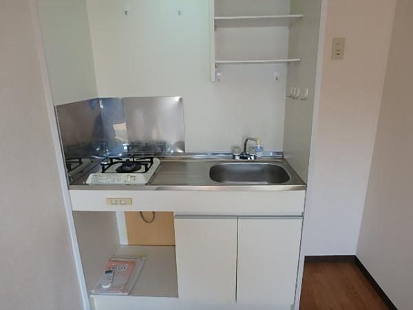 �y�L�b�`���z�@