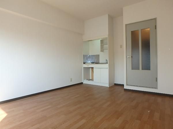 �y�����E���r���O�z�@