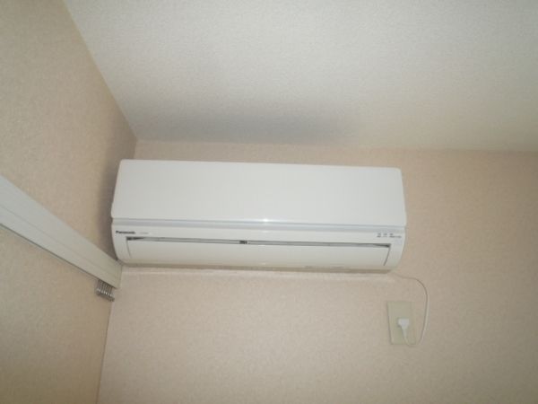 �y���̑��ݔ��z�@���G�A�R����