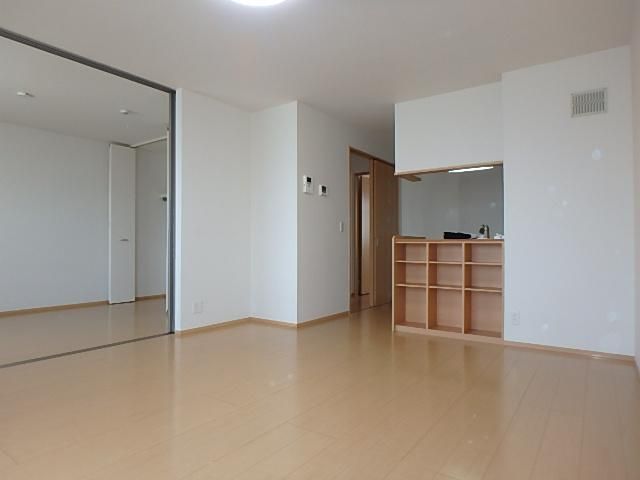 �y���ԁE���r���O�z�@