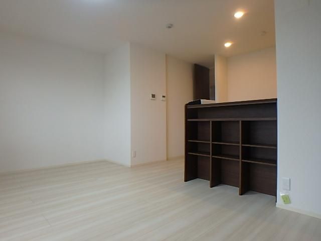 �y���ԁE���r���O�z�@