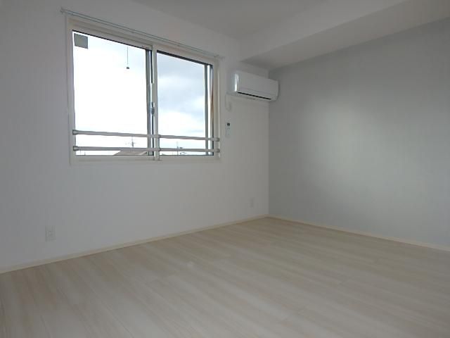 �y�Q���z�@