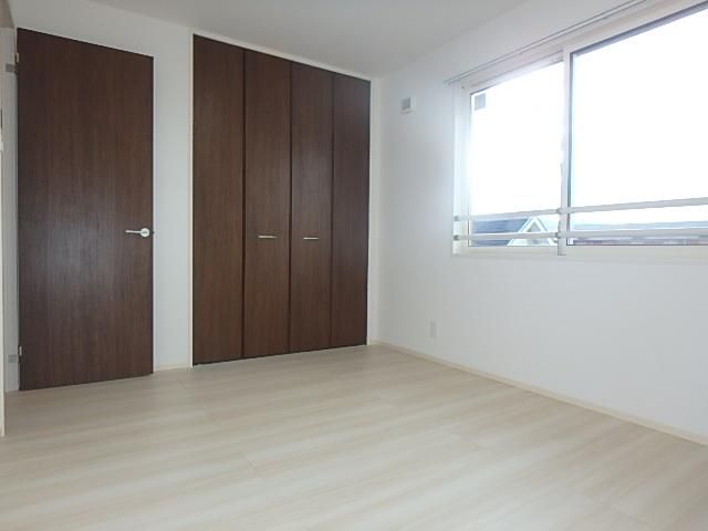 �y�����E���r���O�z�@