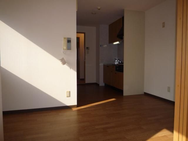 �y���ԁE���r���O�z�@