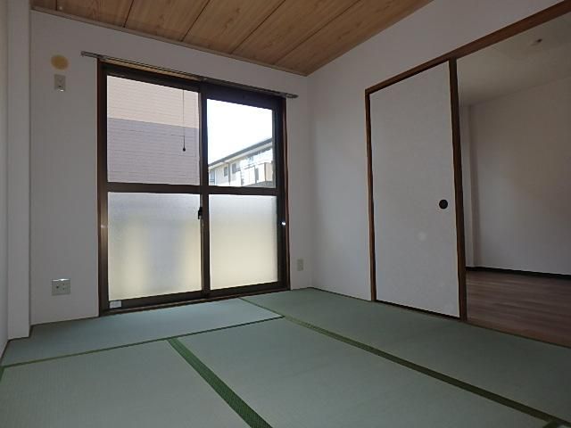 �y�Q���z�@