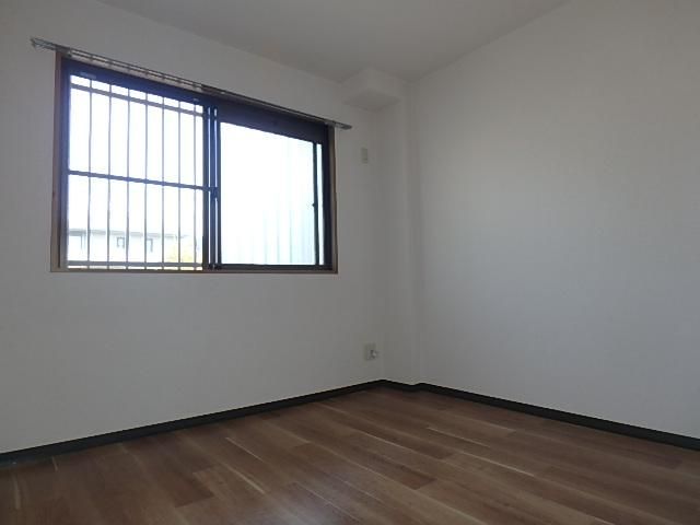 �y�����E���r���O�z�@