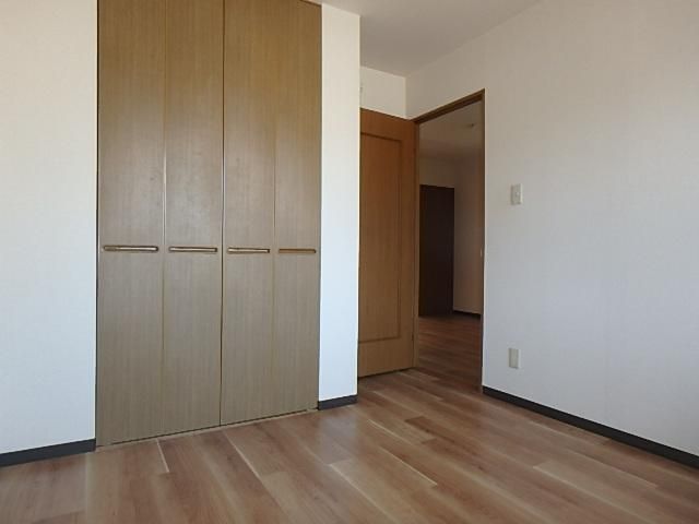 �y�����E���r���O�z�@