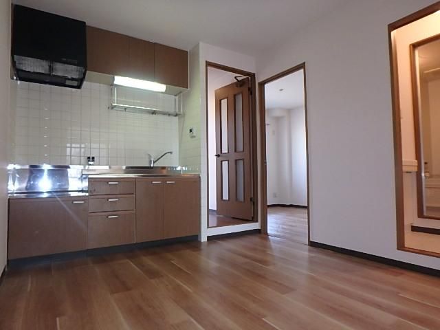 �y�L�b�`���z�@