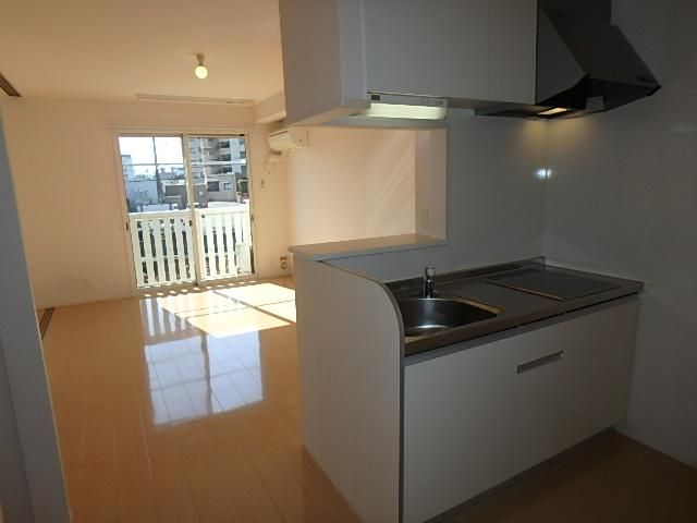 �y�L�b�`���z�@