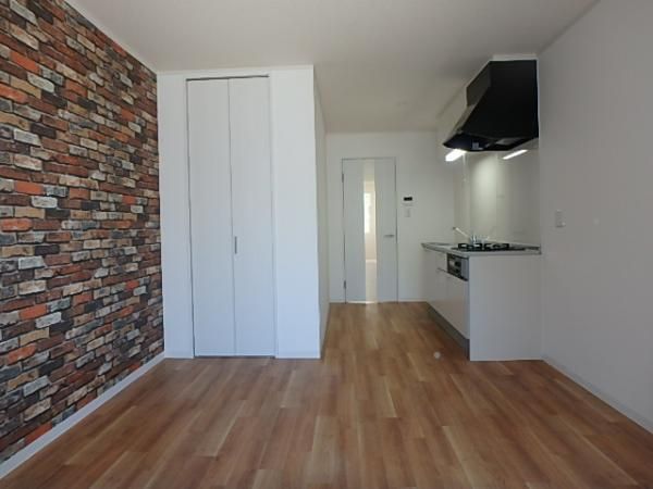 �y���ԁE���r���O�z�@