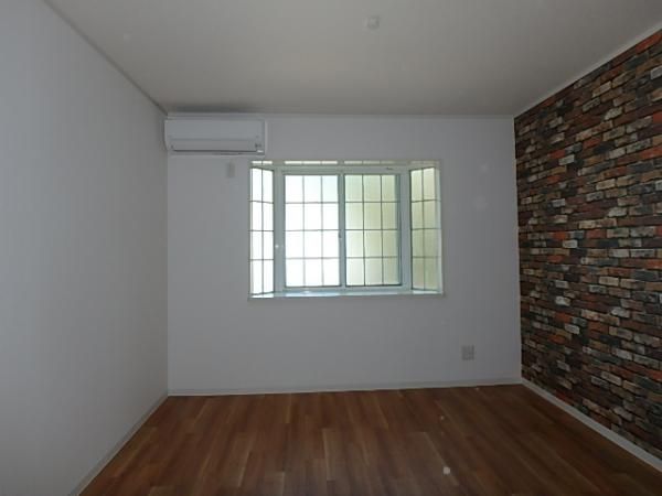 �y�����E���r���O�z�@