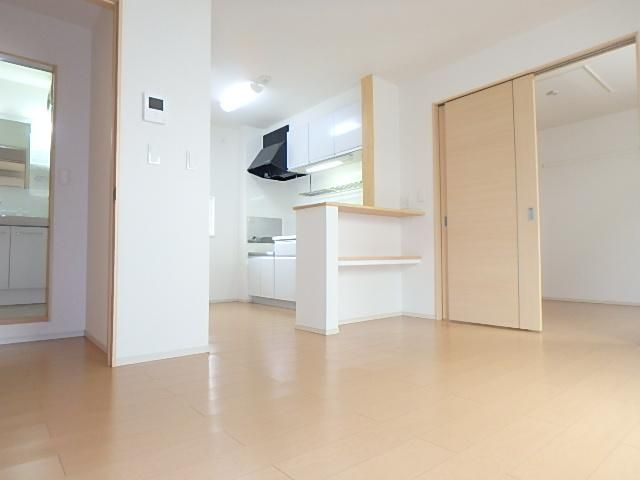 �y���ԁE���r���O�z�@