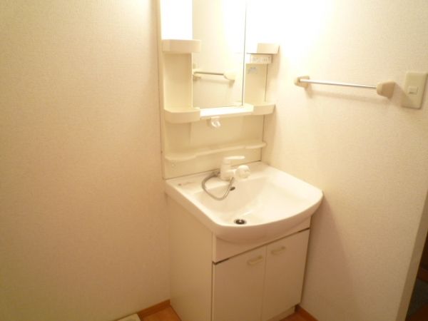 �y���ʏ��z�@���V�����v�[�h���b�T�[��