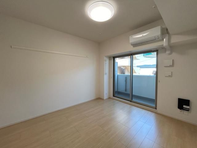 �y���ԁE���r���O�z�@