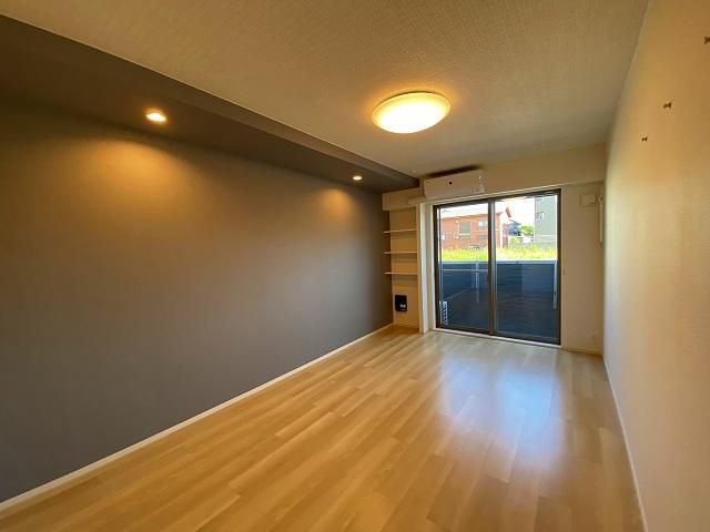 �y���ԁE���r���O�z�@