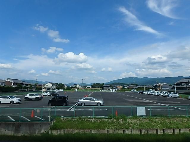 y]z@