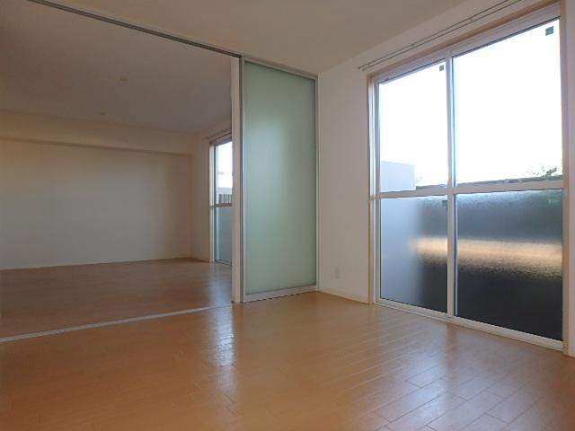 �y�Q���z�@