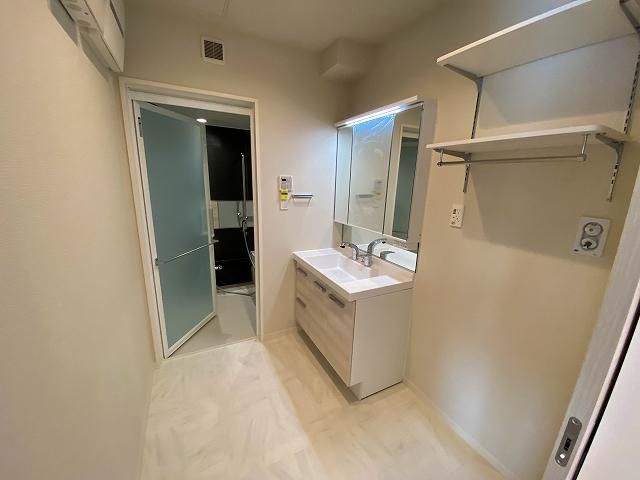 �y���ʏ��z�@